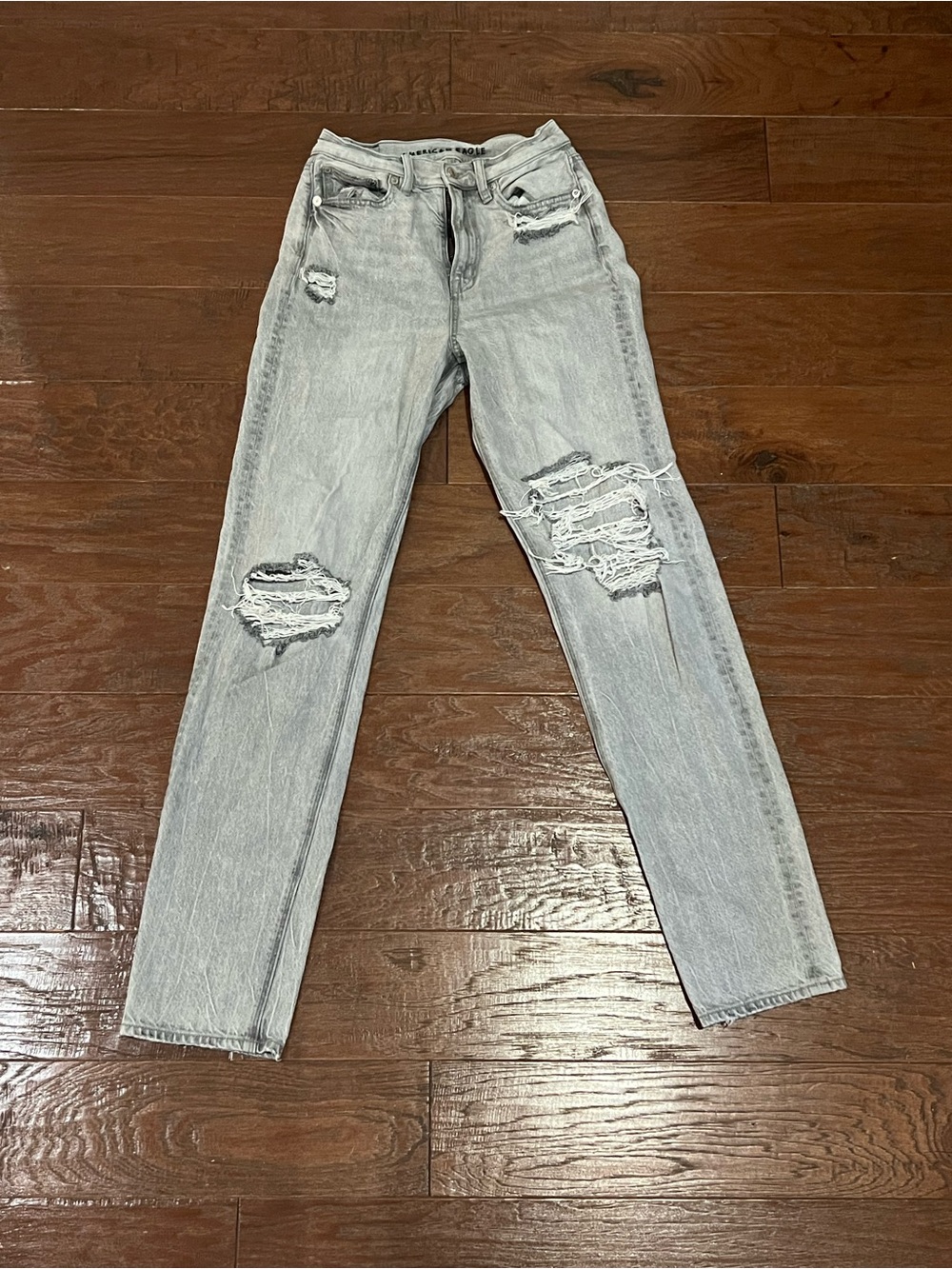 American Eagle Outfitters Light Gray Distressed Skinny Jeans